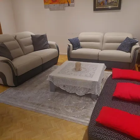 Apartment Porte De France